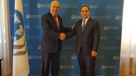 България очаква преговорите за влизане в ОИСР догодина