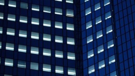 Наемателите на офиси в Европа бързат да се освободят от излишните площи