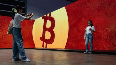 Инвеститорите на дребно изпращат мъчително годината на криптовалутите