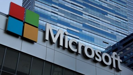 Пазарната капитализация на Microsoft за кратко премина 1 трлн. долара