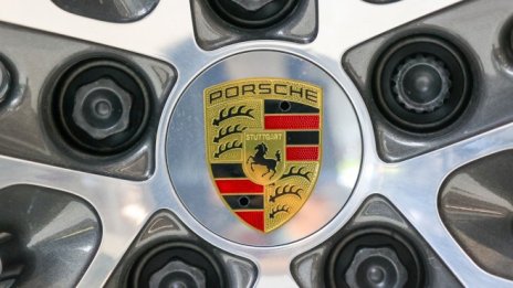 Volkswagen: Подготовката за IPO на Porsche продължава