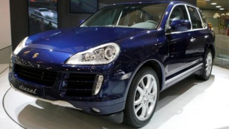 Германия изтегля 22 хил. автомобила Porsche Cayenne заради манипулирани емисии