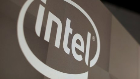 Intel удвоява печалбата си