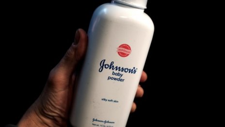 J&J осъдена да плати 70 млн. долара компенсации за болна от рак жена
