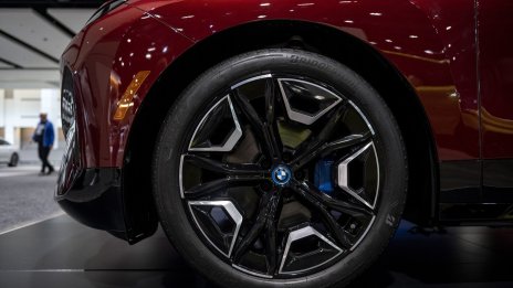 Разследват BMW заради катастрофа с кола, оборудвана със система за подпомагане на водача