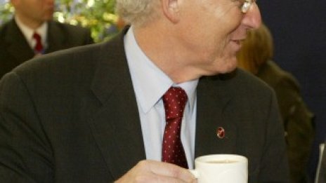 Фондацията на Алфред Нобел ще търси доходност чрез хедж фондове