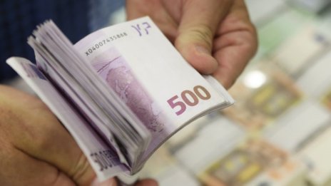 Икономиката на Гърция се разширява за второ поредно тримесечие