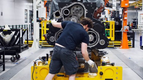 Ръстът на работните места в САЩ се забавя с повече от очакваното през юни