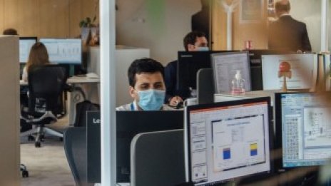 Ако смятате работата от вкъщи за хаотична, почакайте да видите хибридната работа