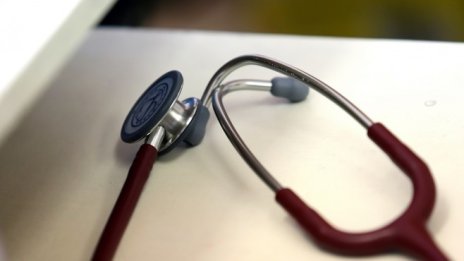 Стойчо Кацаров смени директора на ИА "Медицински надзор"