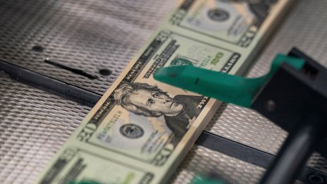 Ще предскаже ли и този път количествената теория на парите рецесия в САЩ?