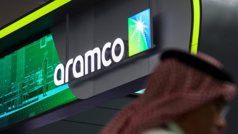 Най-голямата петролна компания в света залага на трайната сила на бензина