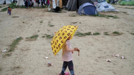 Рекордните 40 млн. души са прокудените от дома си заради война през 2015 г.