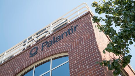 Palantir увеличава прогнозите за приходите и печалбата след &bdquo;извънземно&ldquo; търсене