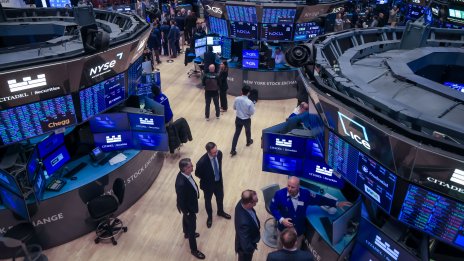 Американските индекси не намериха единна посока в поредната волатилна сесия