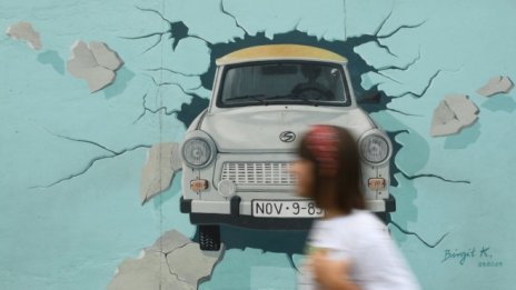 Защо германците на изток и на запад гласуват, мислят и се чувстват различно?