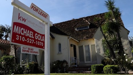 Продажбите на жилища в САЩ скачат с най-бърз темп от 10 години