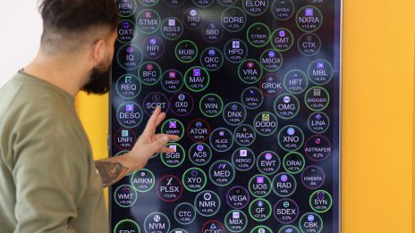 Инвеститорите на дребно се връщат предпазливо на криптопазара