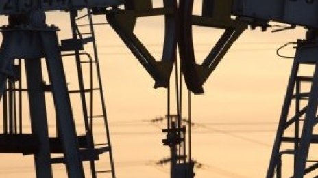 Цените на петрола са близо до 18-годишно дъно*