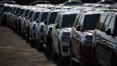 GM и Ford отчитат силно потребителско търсене на нови коли в САЩ