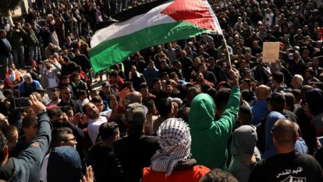 "Денят на гнева" в палестинските територии доведе до 2 жертви и десетки ранени