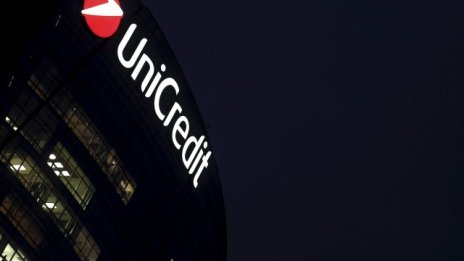 UniCredit ще спечели неочаквано повече от продажбата на дъщерната Pioneer