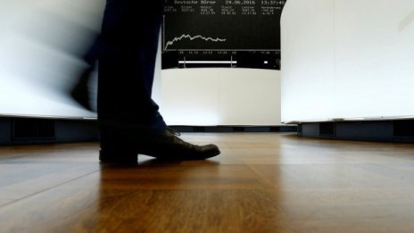 Европейските акции се понижиха в очакване на данните за заетостта в САЩ