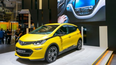 Opel постепенно се отказва от първия си електрически модел