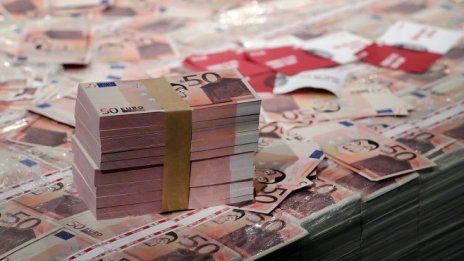 Как еврото спаси Гърция от дълговата криза