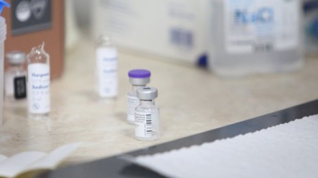 Започва масово тестване на учителите за коронавирус