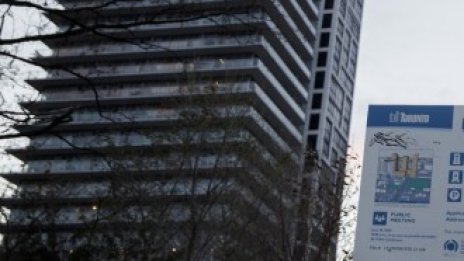 Банков регулатор: Канадският жилищен пазар е в състояние на спекулативна треска