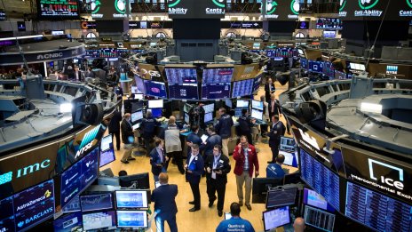 Настроенията на Wall Street останаха смесени заради доклада за работните места