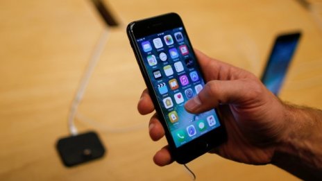 IDC: Бумът на продажбите на смартфони затихва през 2016 г.