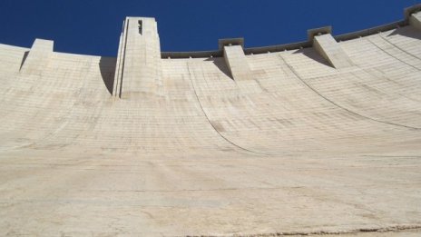 Корнелия Нинова сигнализира прокуратурата и Австрия за "Цанков камък"