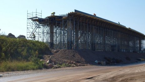 Петър Бакържиев: Не е реалистично държавна компания да изгражда тол системата