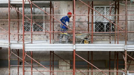 Италия удължава полемичната помощ за ремонти на жилищата и през 2024 г.