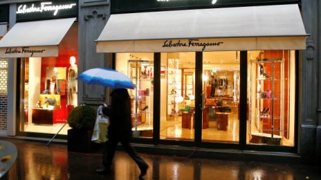  Ferragamo отчита спад в продажбите на дребно в Хонконг заради протестите