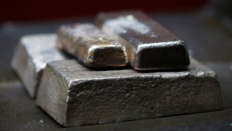 Среброто записа най-лошата си седмица от 2013 г., след като се срина с 8.4%