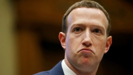 Facebook обвини BlackBerry в кражба на технология за гласови съобщения