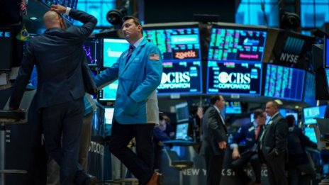 Облекчаването на напрежението в Хонконк помага на Dow да прибави над 160 пункта*