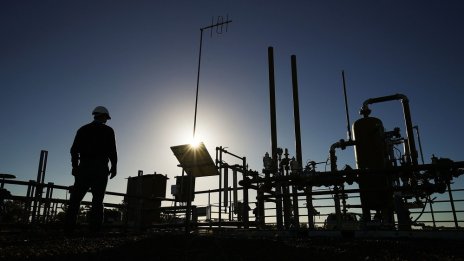 2023 г. ще е рекордна за потреблението на петрол, но предстои рязко забавяне