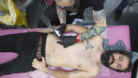 Веселин Замфиров: След забраните на ЕС бъдещето на татуировките е черно-бяло