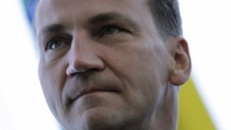 Полша успокоява дипломатически скандал заради изтекли записи
