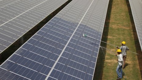 Европейските банки имат по-малко рискови енергийни активи от американските