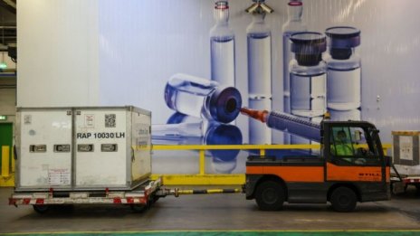 BioNTech: Отказът от патент няма да повиши производството на ваксини