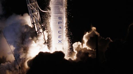 Оценката на SpaceX доближи 350 млрд. долара след вътрешна продажба на акции