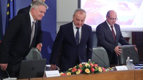 Гълъб Донев: България покрива стандартите на ОИСР във висока степен