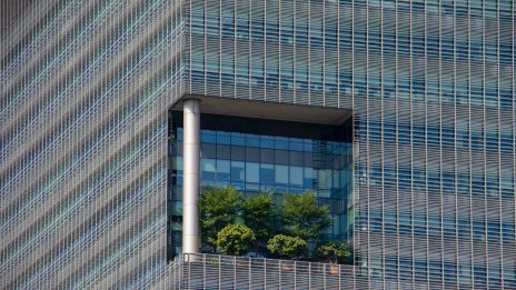 Строителните компании в Лондон са започнали рекордни "зелени" ремонти на сградите си