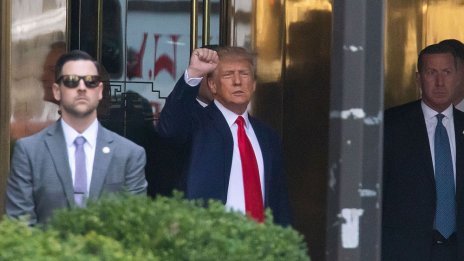 Тръмп обещава толкова много данъчни облекчения, че вероятно обърква и екипа си