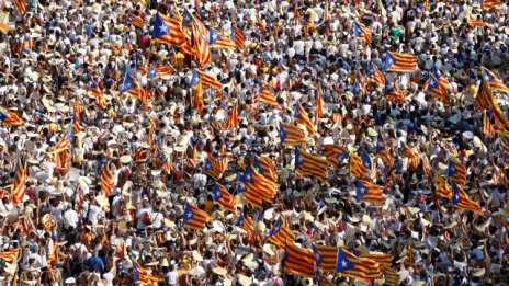 Стотици хиляди каталунци демонстрираха за независимост